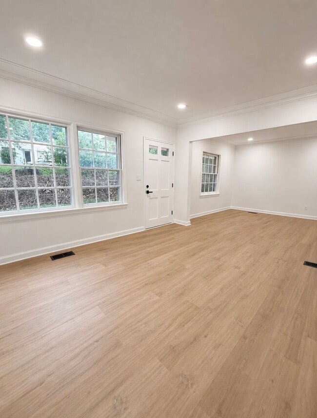 Photo - Completely renovated 5-bedroom, 3-bathroom home in the highly desirable Dalraida