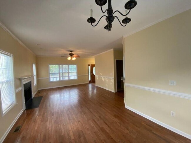Photo - 3 Bedroom 2.5 bath home in Escoba Bay community - Sneads Ferry