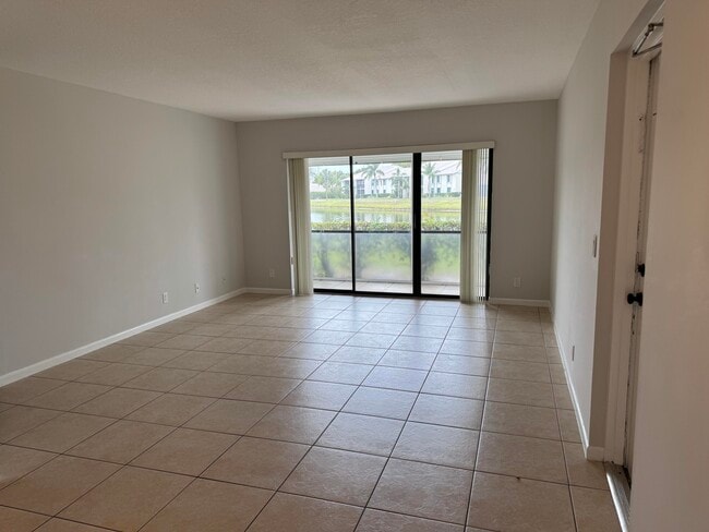 Photo - 1107 Green Pine Blvd Unidad B1