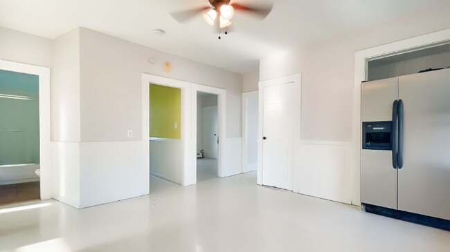 Photo - 24-26 Robinson Ct Unit 3rd Floor