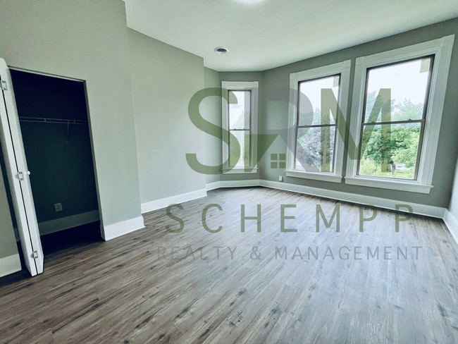 Photo - 2708 W Main St