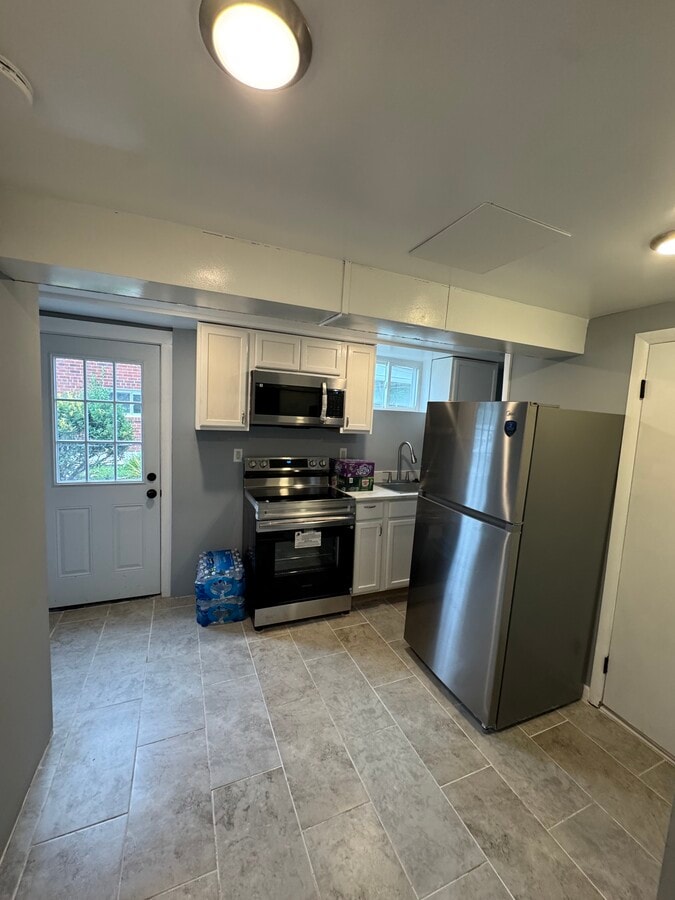Photo - 421 Saint Margarets Dr