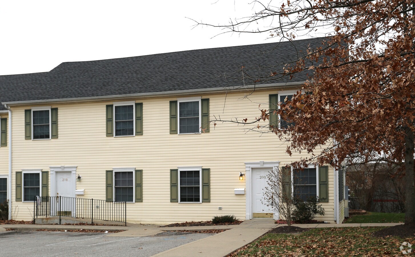 Cold Springs Townhomes - Cold Springs Townhomes