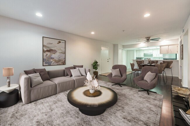 Building Photo - 2 Bed 2 Bath Condo in Old Town Scottsdale