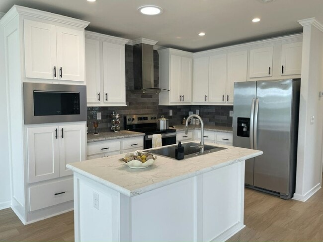 Photo - 34904 Robins Song Rd