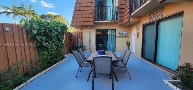 Photo - 2556 Lakeview Ct