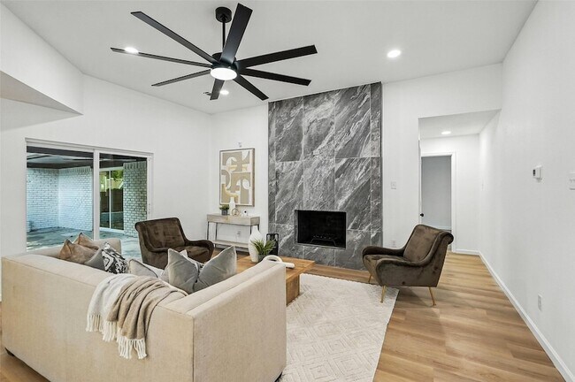 Photo - 4303 Blackheath Rd