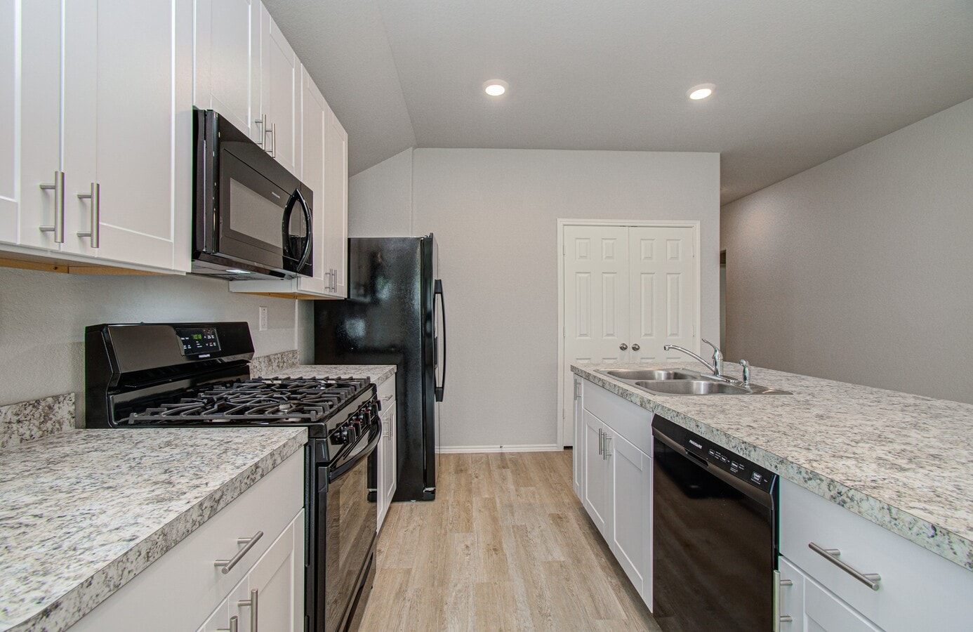 Photo - 2030 Brixham Bluff Ln