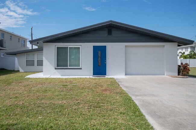 Photo - 3724 117th St W