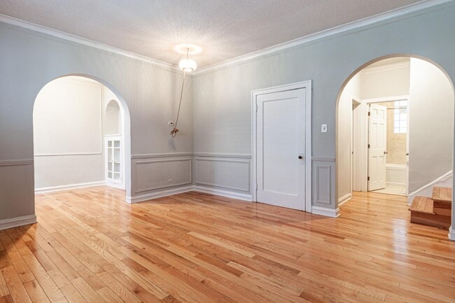 546 W Surf St
