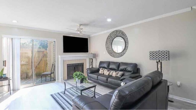 Building Photo - 6701 Dickens Ferry Rd Rental