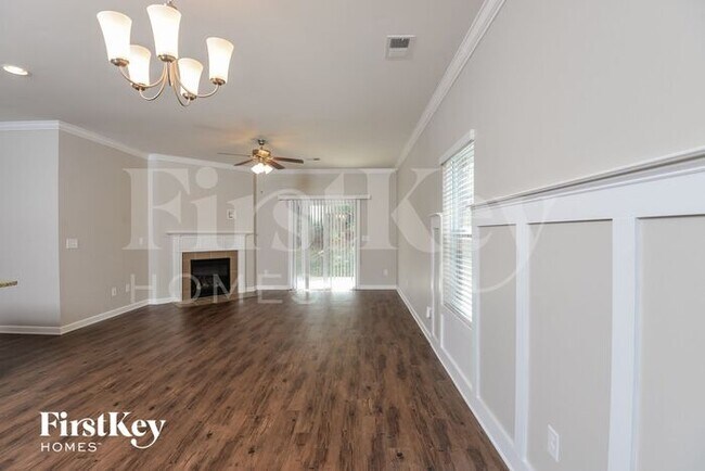 Photo - 387 W Park Dr