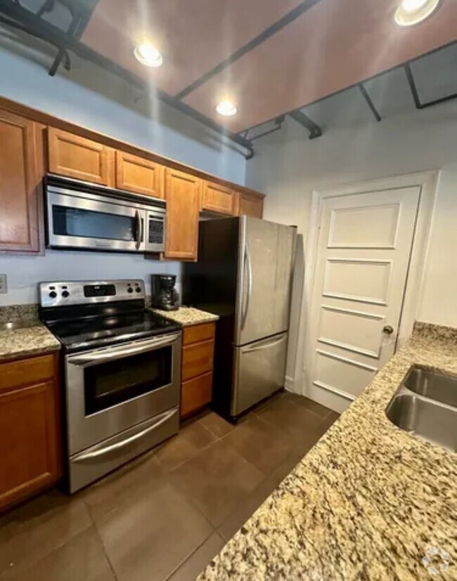 Building Photo - Upgraded 1 bedroom Unit 805 Rental
