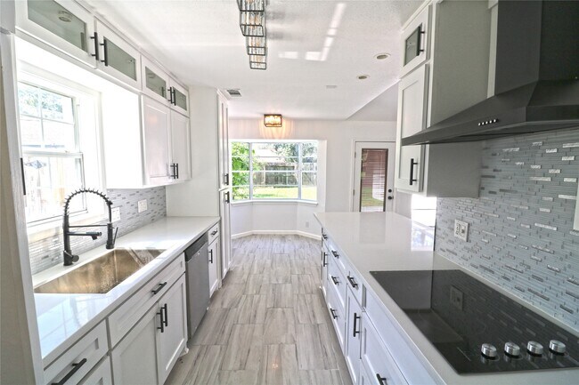 Photo - 9211 Blankenship Dr