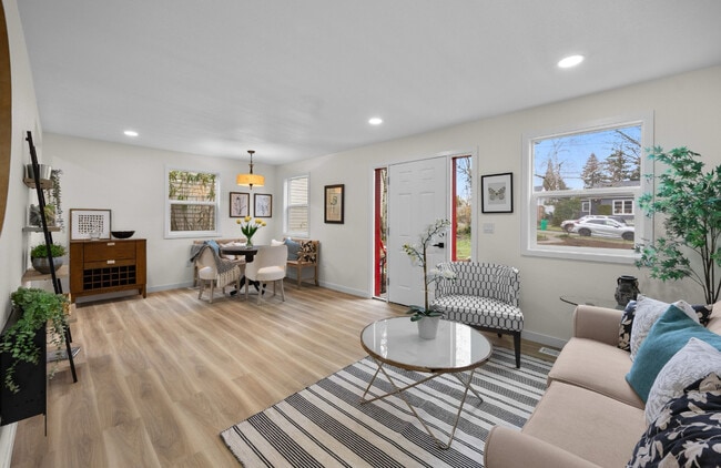 Building Photo - 4112 NE 80th Ave Rental