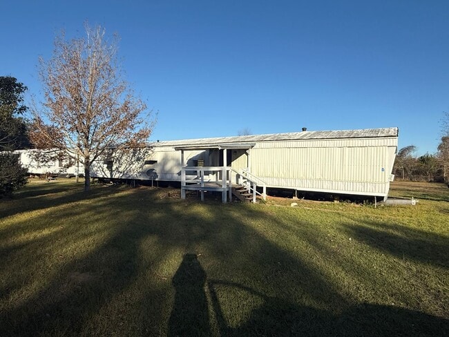 Building Photo - For Rent – Irvington, AL