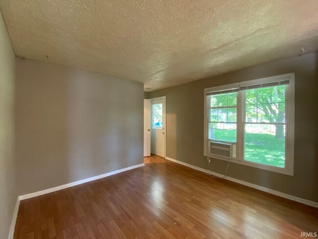 Photo - 913 S Lincoln St