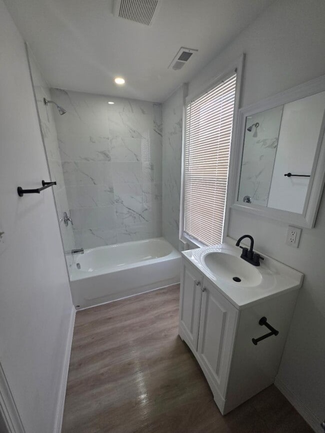 Photo - 2442 Sunset Ave