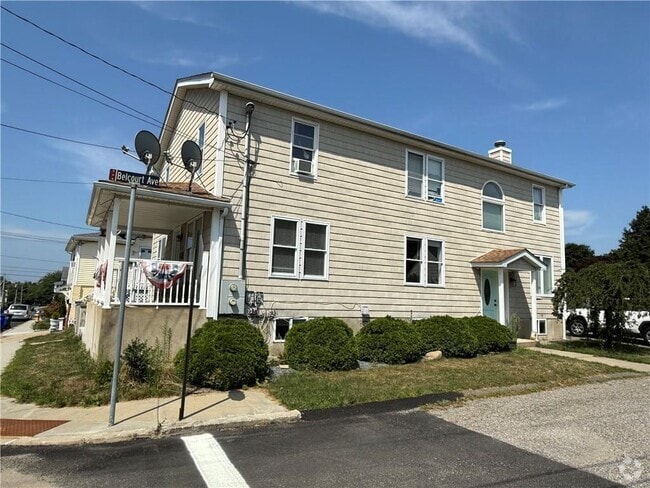 Building Photo - 313 State St Rental