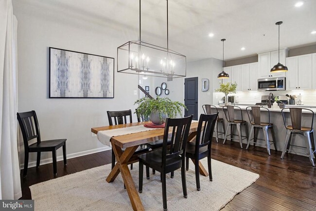 Photo - 133 Limpkin Ave