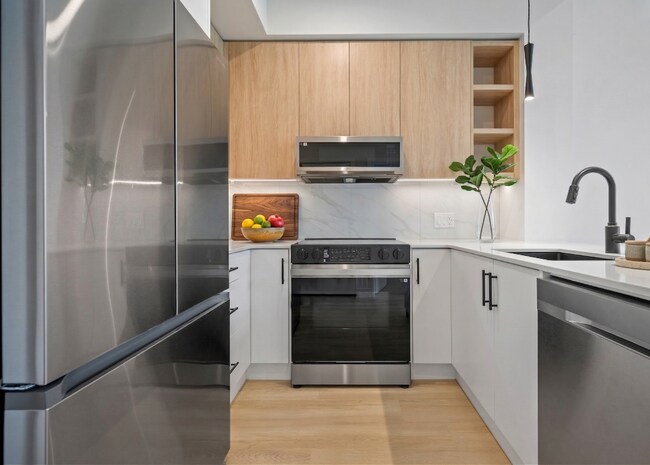 Photo - 34395 Gladys Ave