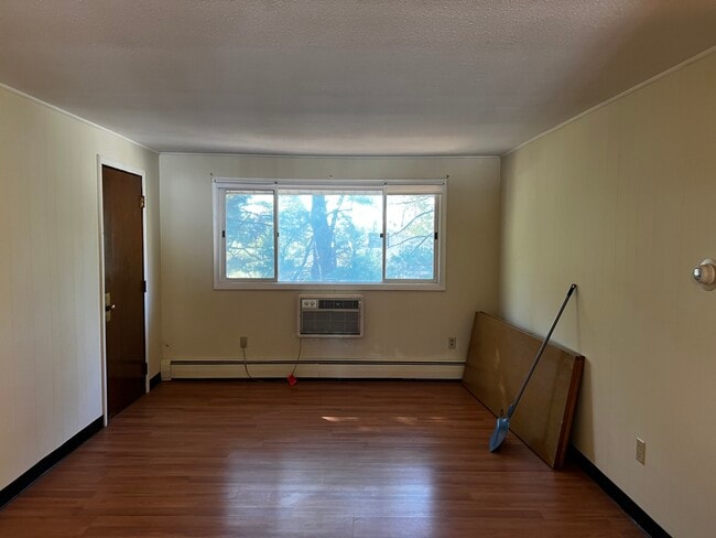 Photo - 7 Beacon St Unit 2