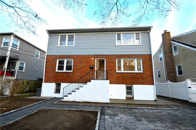 Photo - 124 Harrison Ave Unit 2