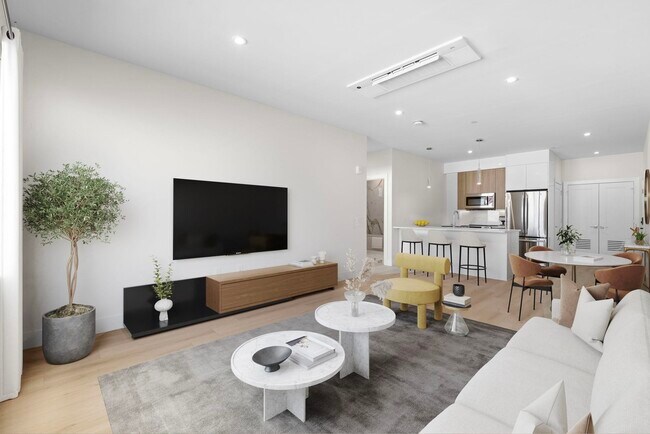 Photo - 4525 Bergenwood Ave Unit 404