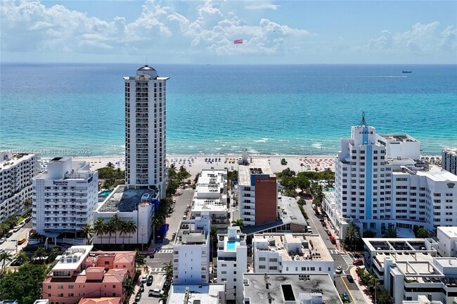Photo - 4122 Collins Ave Apartamento Unidad 2B