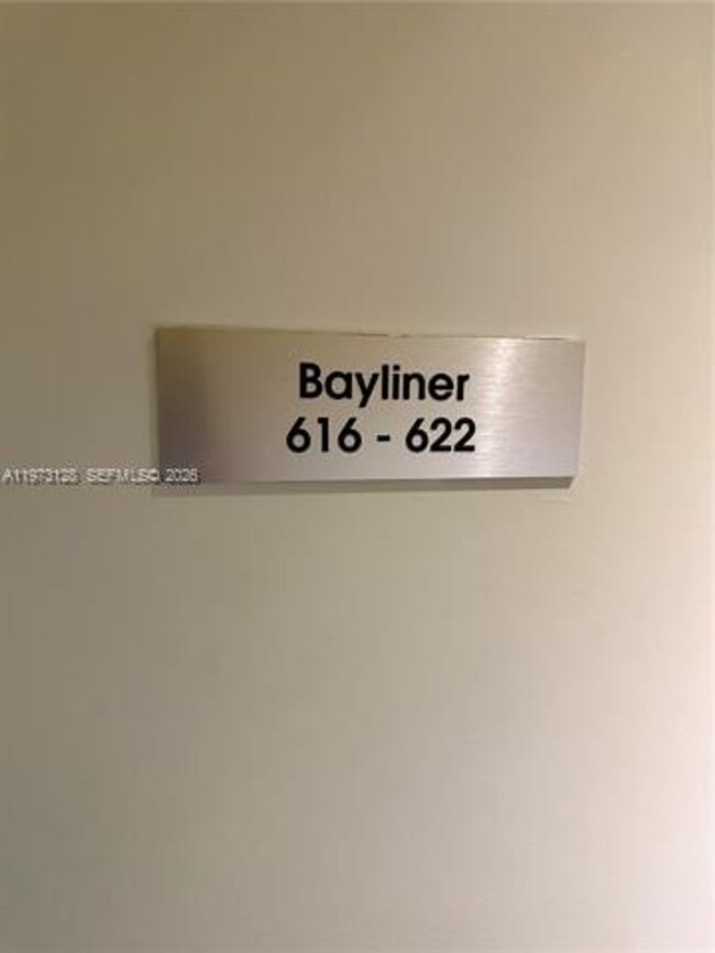 Photo - 465 Brickell Ave Unidad 465 Brickell Ave # 619