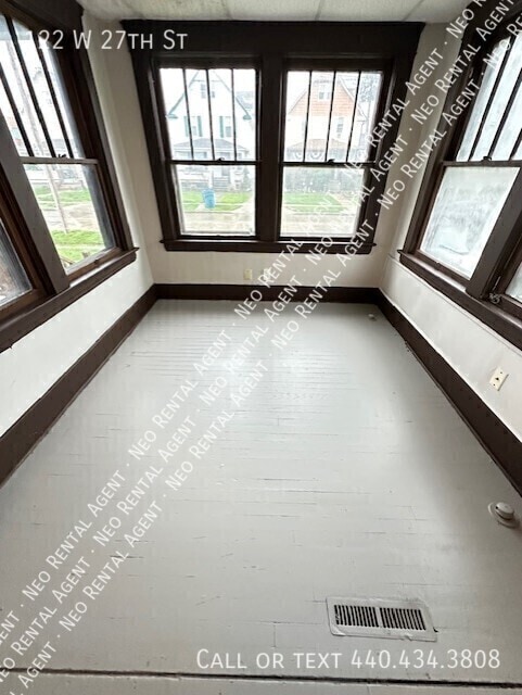 Photo - 122 W 27th St