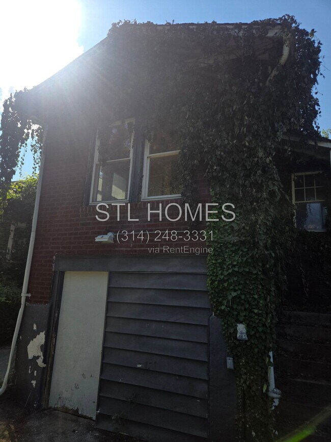 3422 Lucas and Hunt Rd