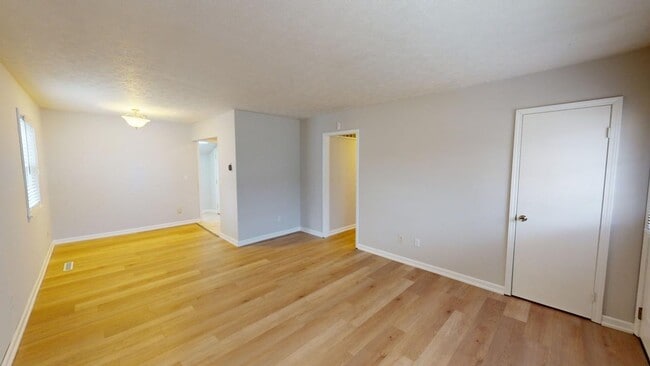 Photo - 1009 Minerva Ave