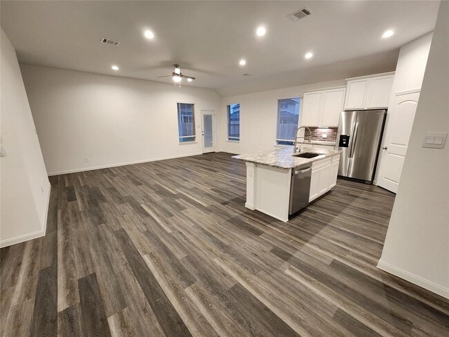 Photo - 1606 Happy Vly St