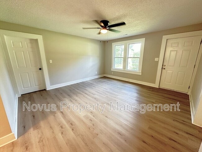 Photo - 427 Adamson Ave