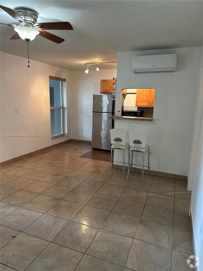 Building Photo - 3071 SW 27th Ave Unit 6 Rental