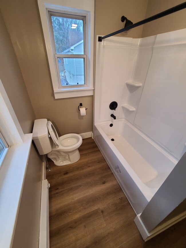 Photo - 130 Woodlawn Ave