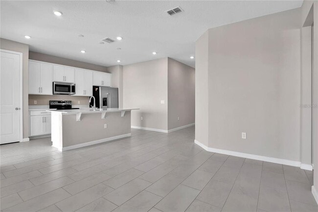 Photo - 830 Ballantyne Dr