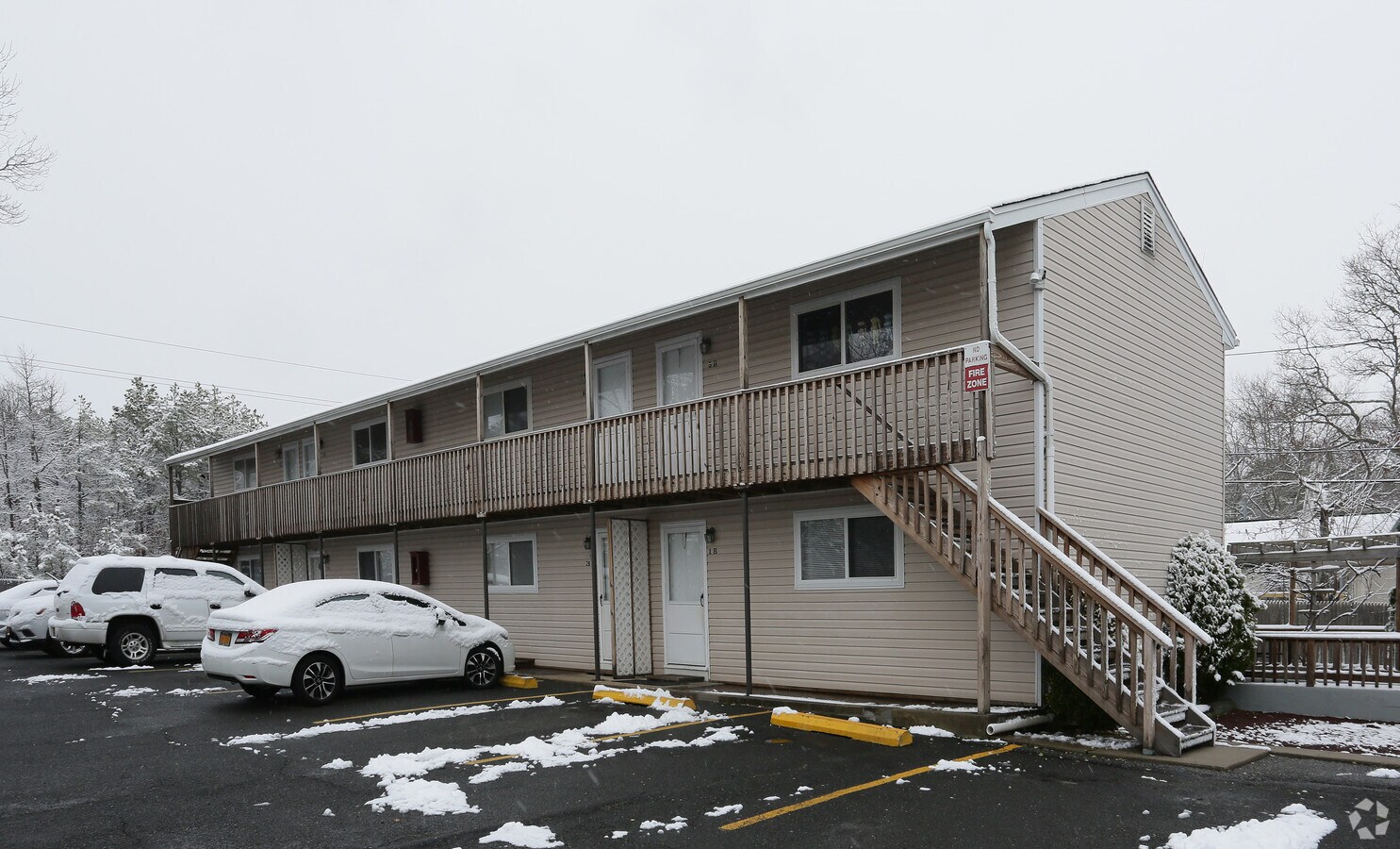 Tiana Pines Garden Apartments Hampton Bays, NY