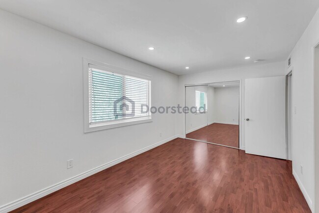 Photo - 405 Pioneer Dr Unit 10