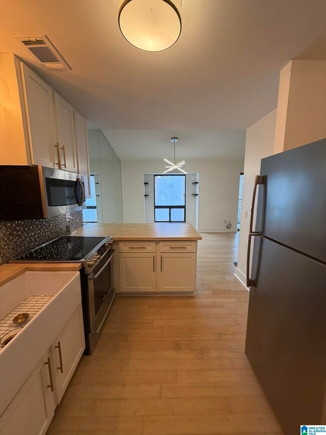 Photo - 118 W Green Unit 118