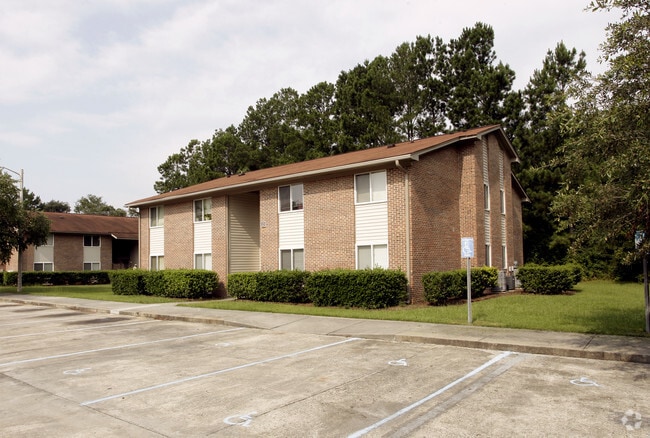 Photo - Foxcreek Apartments