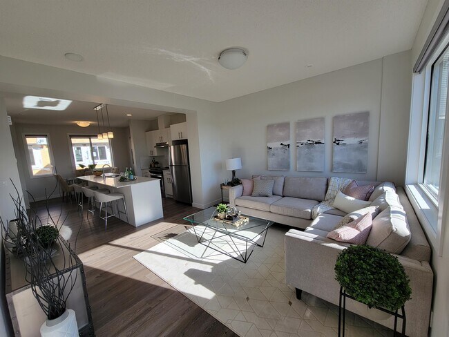 Photo - 2796-2796 Maple Way NW Unit 2 / A