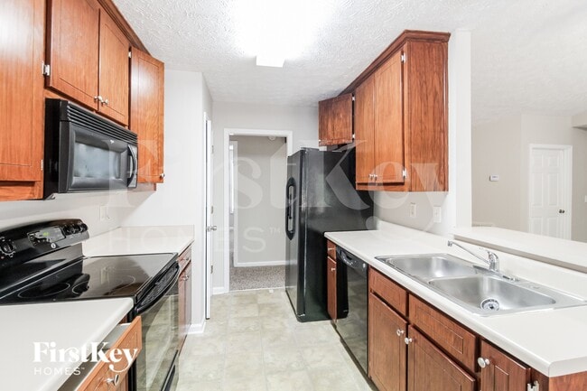 Photo - 4871 Candler Pond Rd