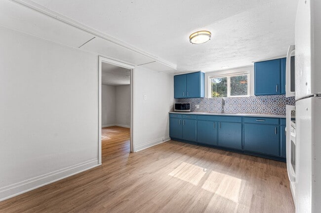 Photo - Lower Level Unit in Englewood!