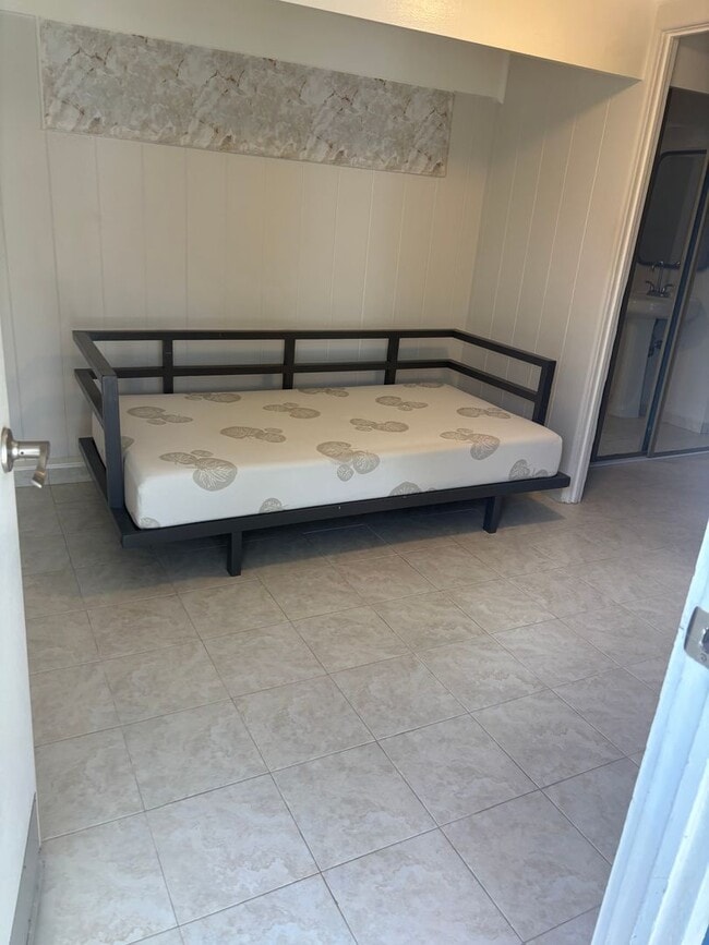 Photo - Steps From Kahala Beach Cute studio