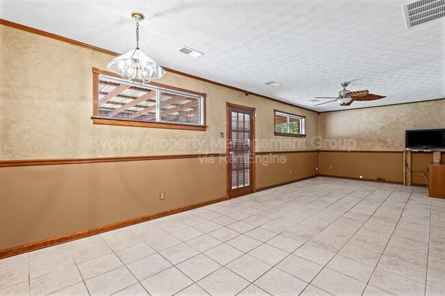 Photo - 1224 Bradbury Dr