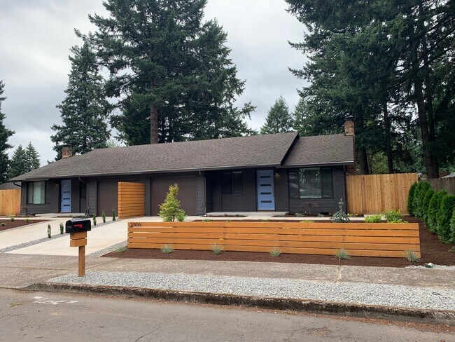 1004-1006 NE 143rd Ave Unit 1006