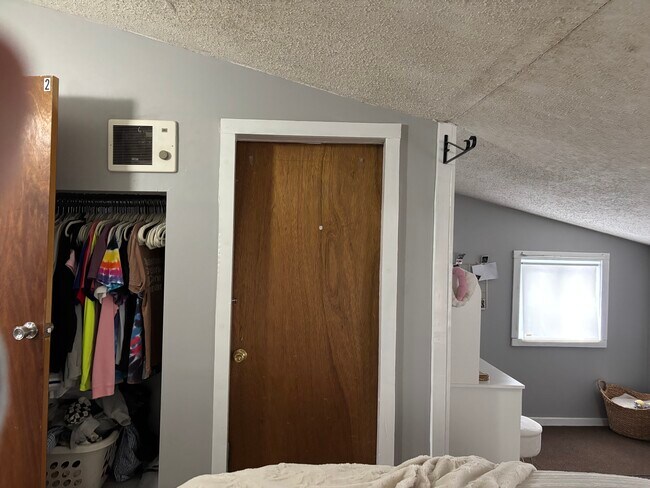 Photo - 6 Forest Pl Unidad Rear