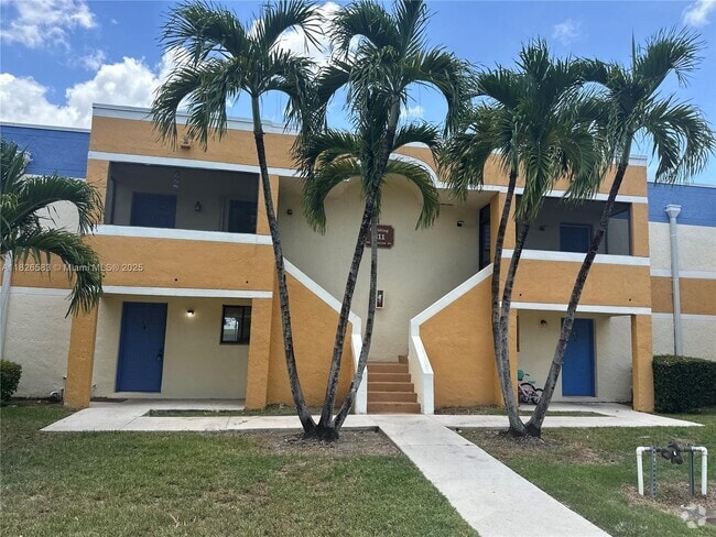 Building Photo - 185 Lakeview Dr Unit 102 Rental